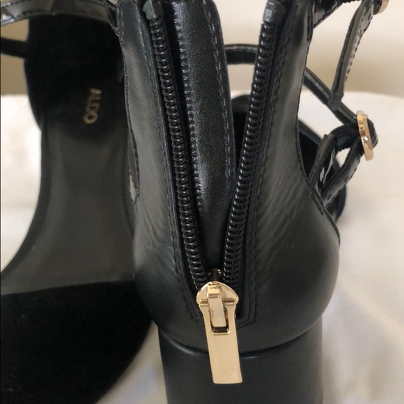 🆕Women’s 7 1/2 Aldo 2” stack heel black w/ zipper - Picture 4 of 8